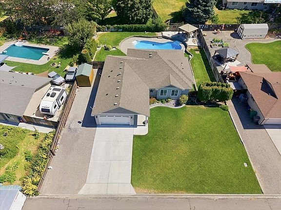5th image of 3909 S Zillah St