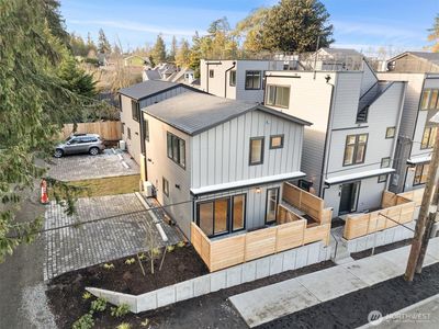 9819 15th Avenue NE, Seattle, WA, 98115