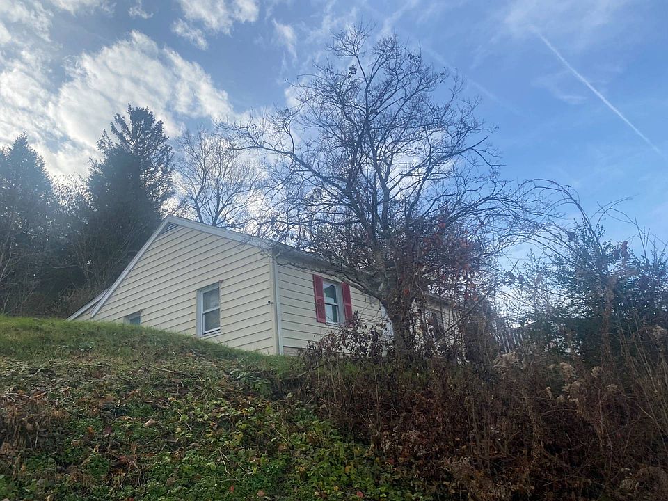 556 Orchard Ave, Elkview, WV 25071 Zillow