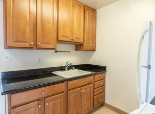 1242 Regent St #F, Alameda, CA 94501