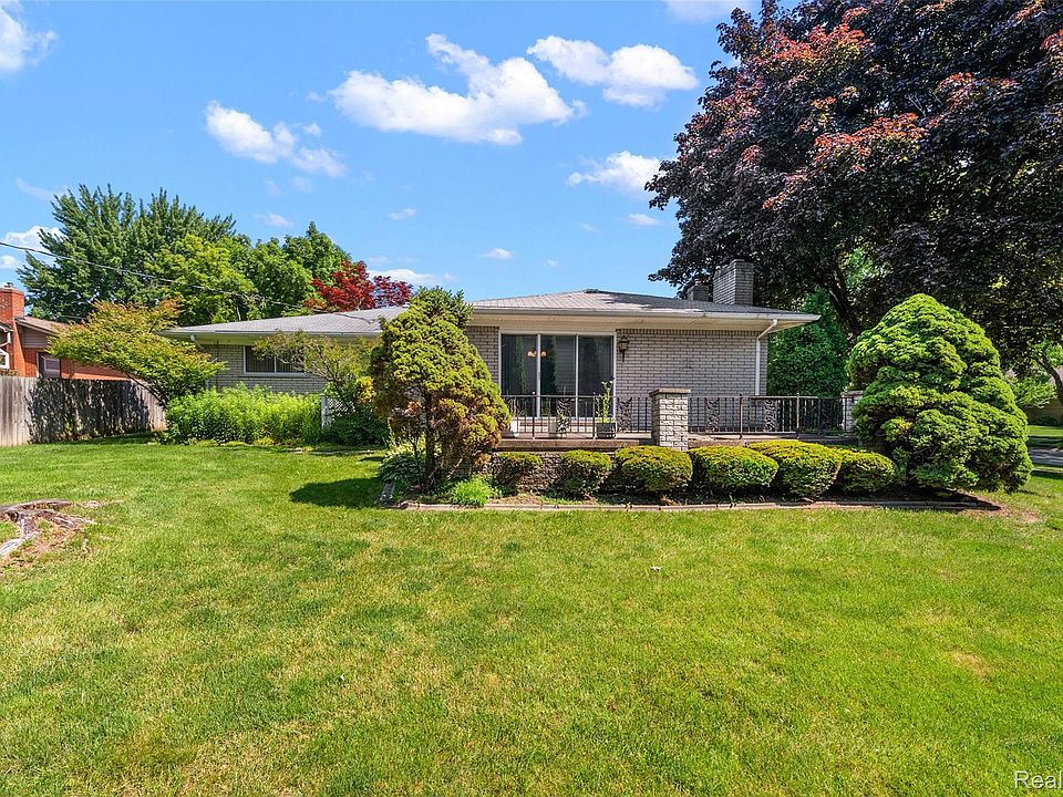 17048 Harbor Hill Dr, photo 12