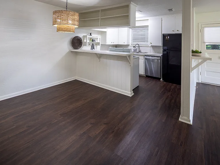 2521 Bateman Ave — Photo 18