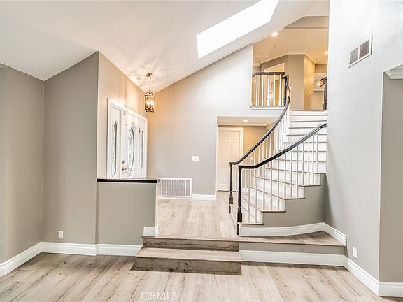 4th image of 9805 Liberty St