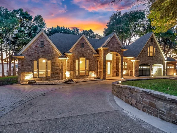 743 Grandview Dr, Corsicana, TX 75109
