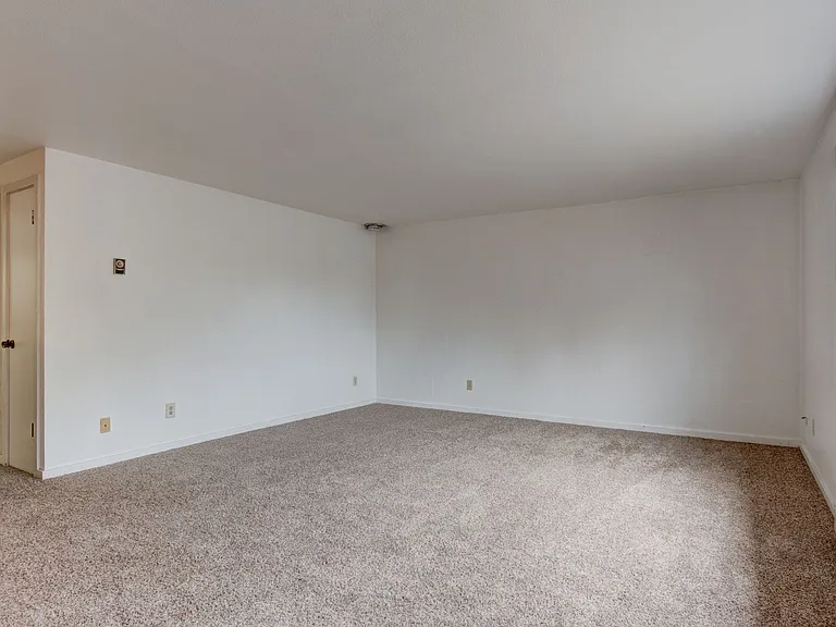 Alpine Village Apartments — Photo 4