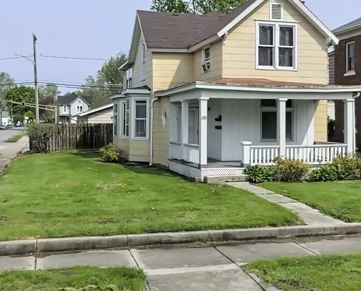 1201 Columbia Ave — Photo 6