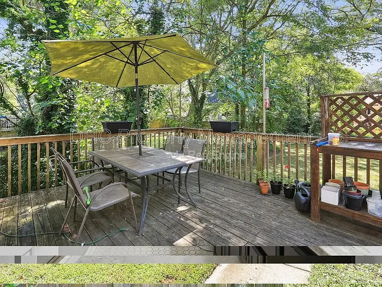 1695 Van Epps St SE — Photo 29
