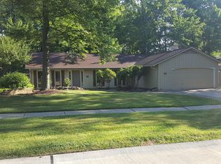 17104 Woodleaf Rd, Strongsville, OH 44136