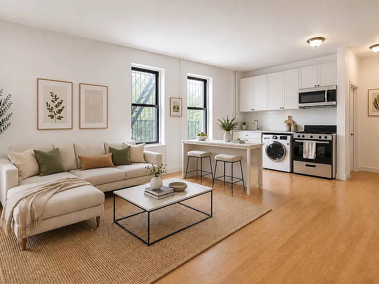 720 De Graw St #2B — Photo 1