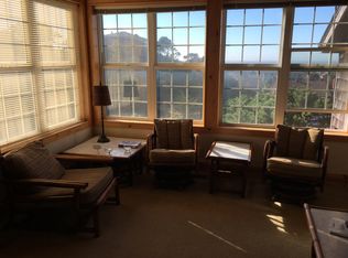 518 SW 7th St #1, Newport, OR 97365