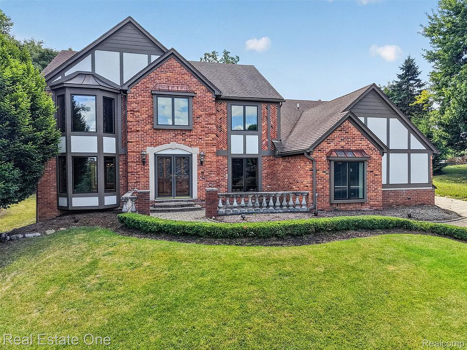 1st image of 871 Stanford Ct