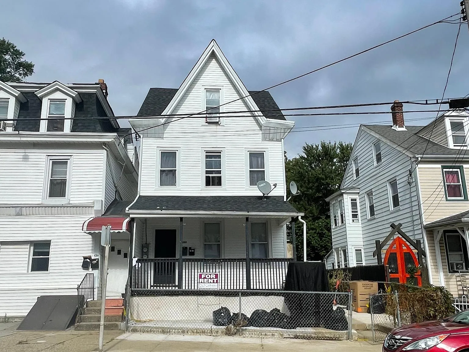2 bed, 750 sqft, $1,250 — Photo 1