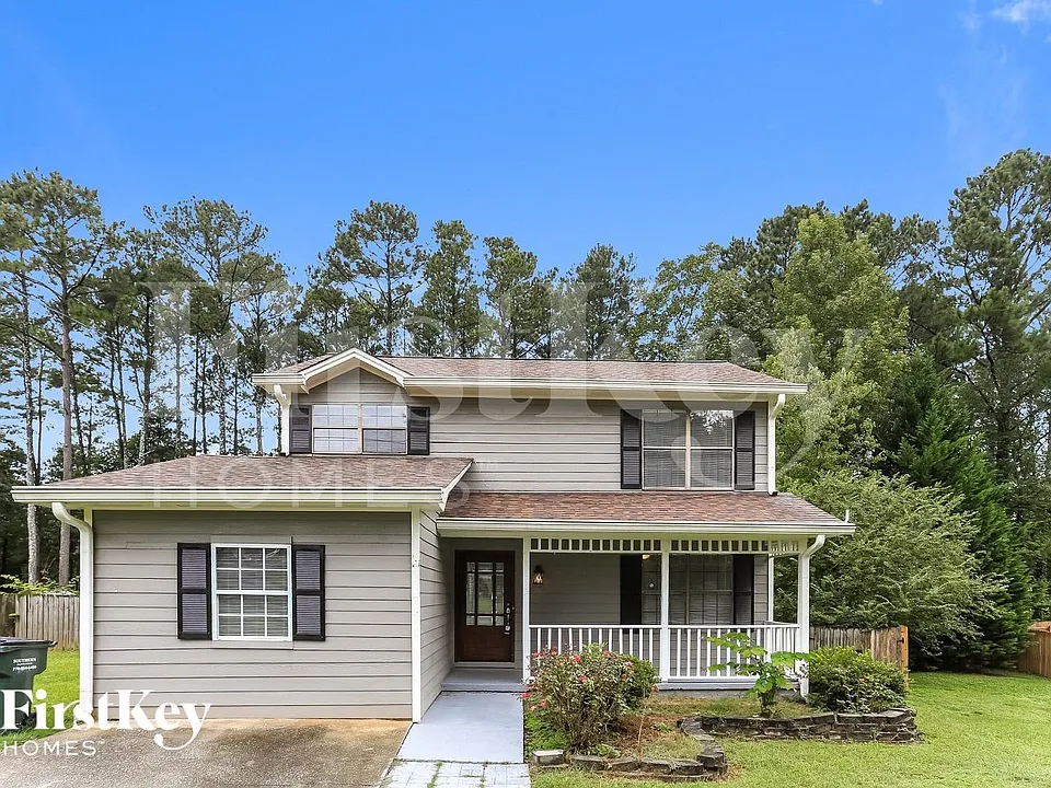2212 Red Rose Ln