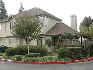 1st image of 521 Creekside Ln