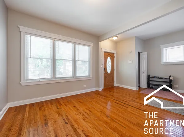 4319 N Lawndale Ave #2, Chicago, IL 60618