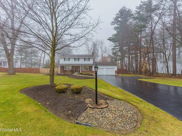 12 Mountain Laurel, Clifton Park, NY 12065
