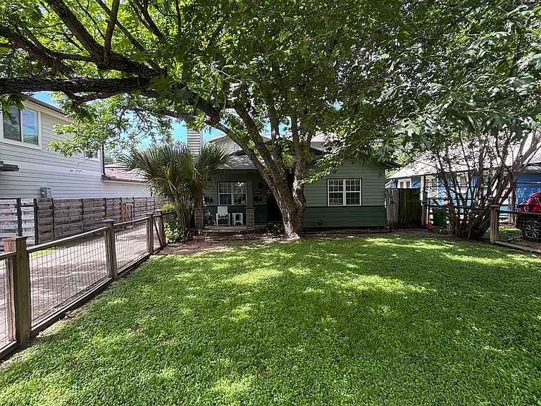 405 Nelray Blvd — Photo 23