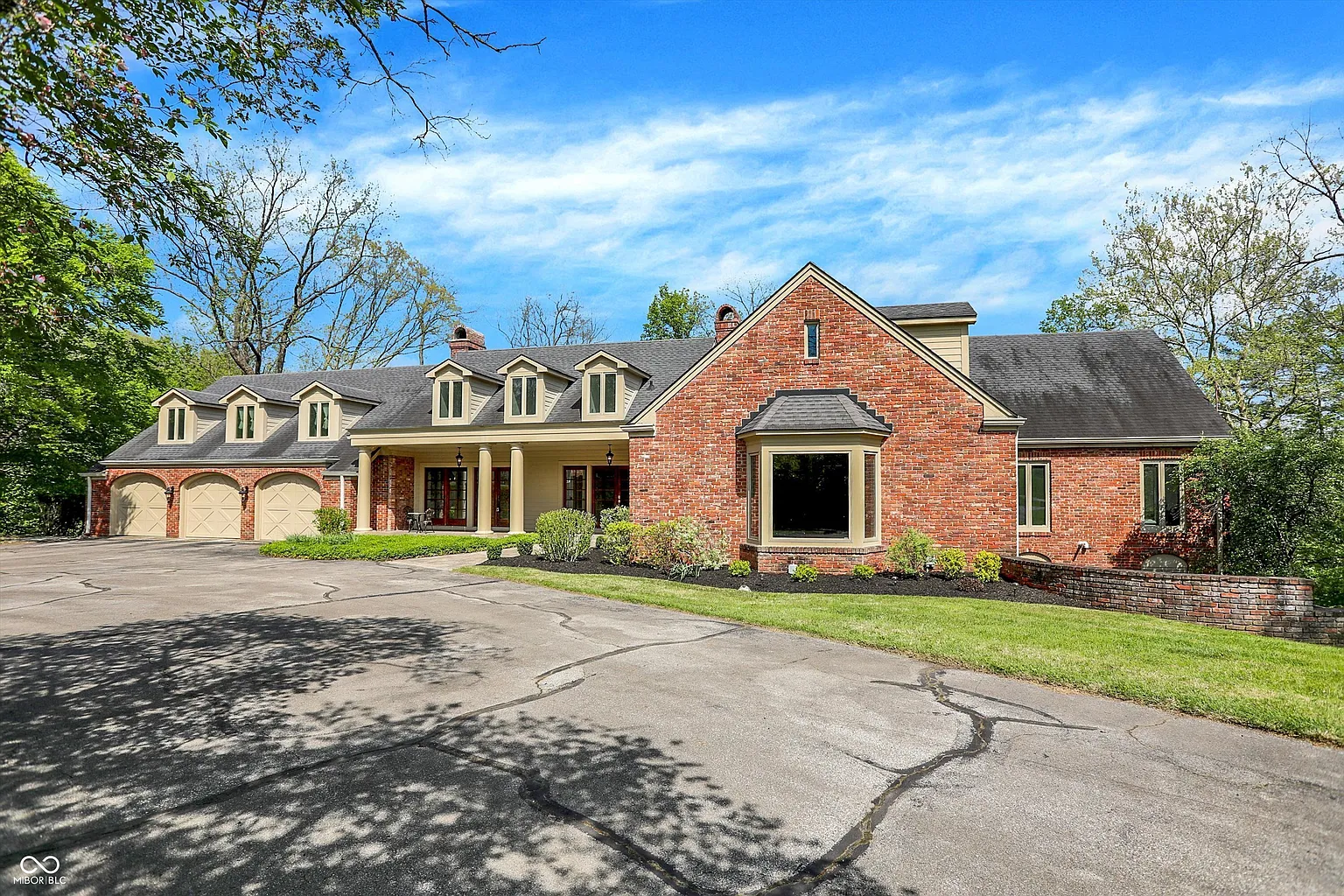 8602 Frontgate Ln photo 1