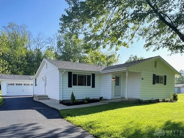 4198 Shawnee Trl, Jamestown, OH 45335