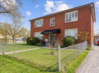 1 Yorkview Dr SUITE B, Toronto, ON M8Z2E7