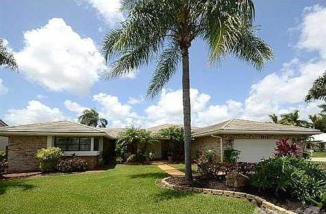 2nd image of 4640 NW 66th Dr