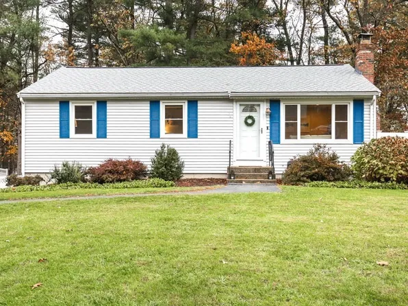 79 Ivy Ln, Northbridge, MA 01534