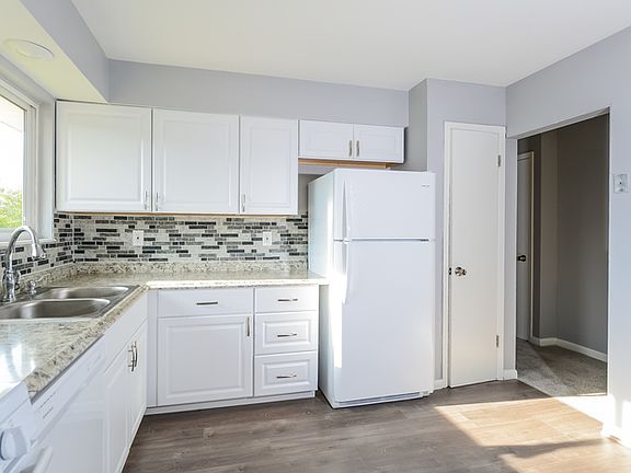 2nd image of 12623 Bay Tree Dr