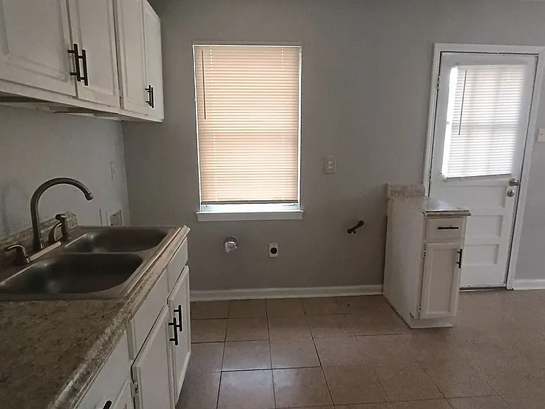 2551 Dakar Ave — Photo 13