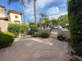 19005 Fairmont Ln, Huntington Beach, CA 92648