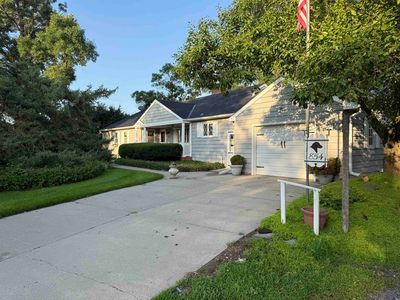 854 4th St, Meadow Grove, NE, 68752