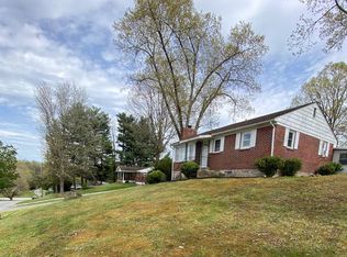 1017 Tip Top St, Princeton, WV 24740