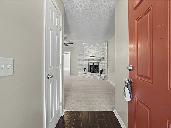 3rd image of 2911 S Ash Pl W