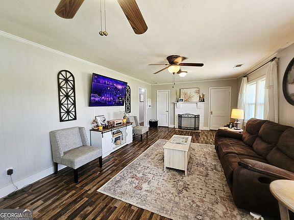 3rd image of 5644 Redland Rd