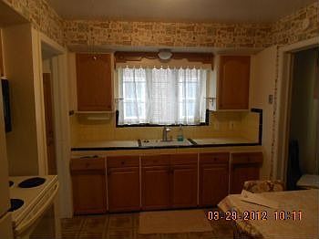 5th image of 19423 Glenmore