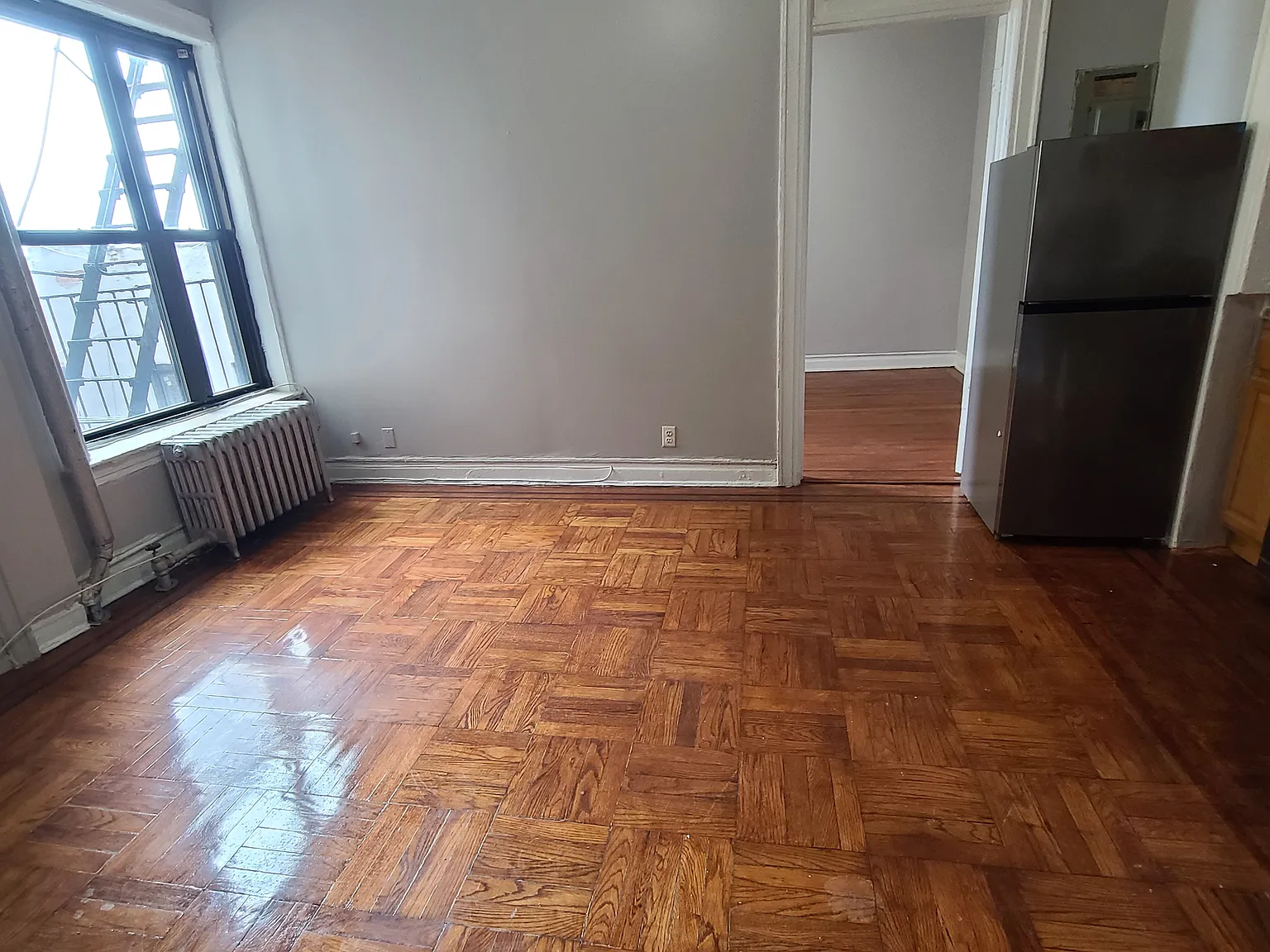 Studio, 300 sqft, $1,915 — Photo 2