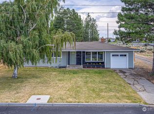 280 D St SE, Ephrata, WA 98823