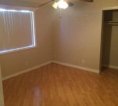 4th image of 11722 Saticoy St APT 08