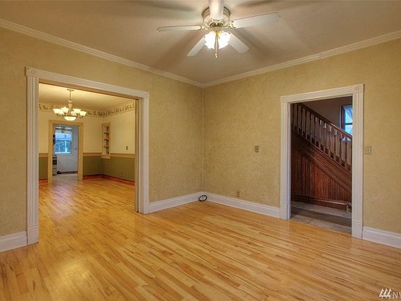 4th image of 2528 S Wilkeson St