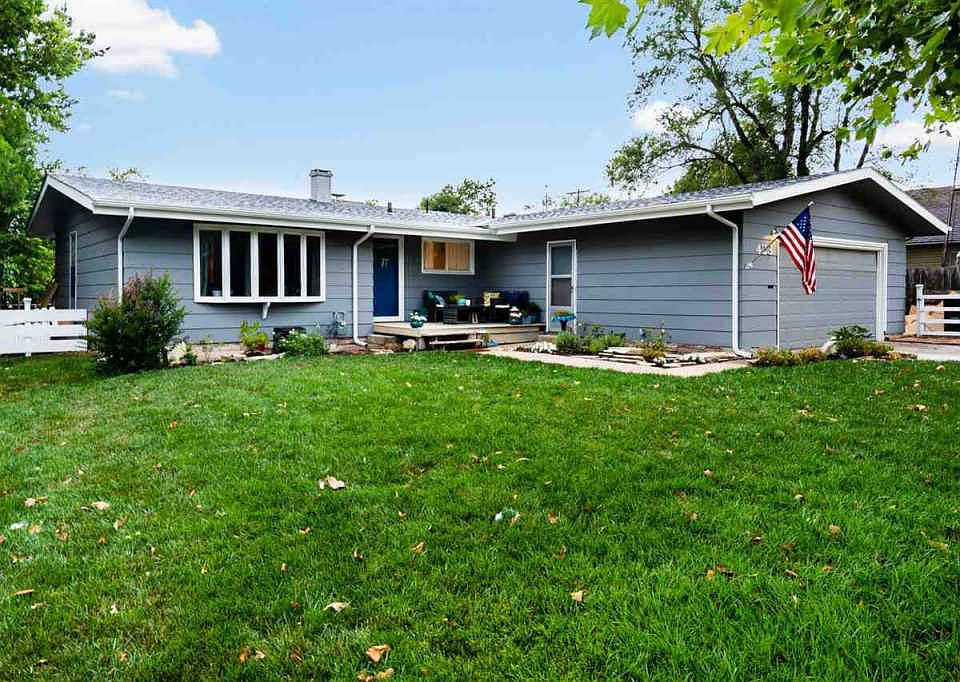 423 N Broadview St, El Dorado, KS 67042 Zillow