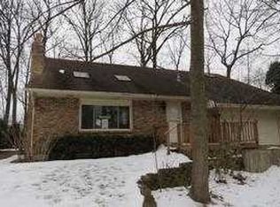 29W225 Helen Ave, West Chicago, IL