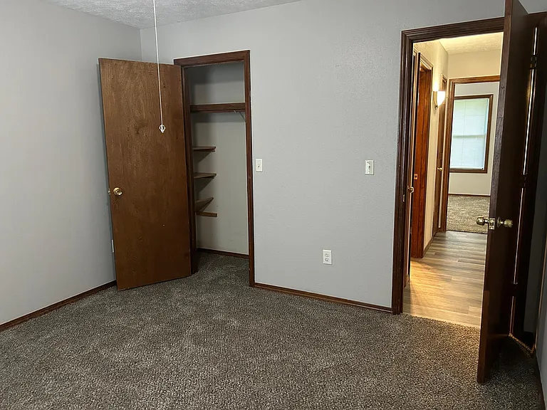 3414 W Riverside St — Photo 10