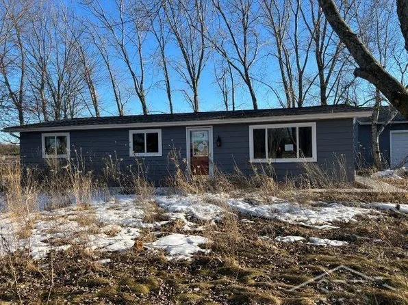 19821 Dice Rd, Merrill, MI 48637