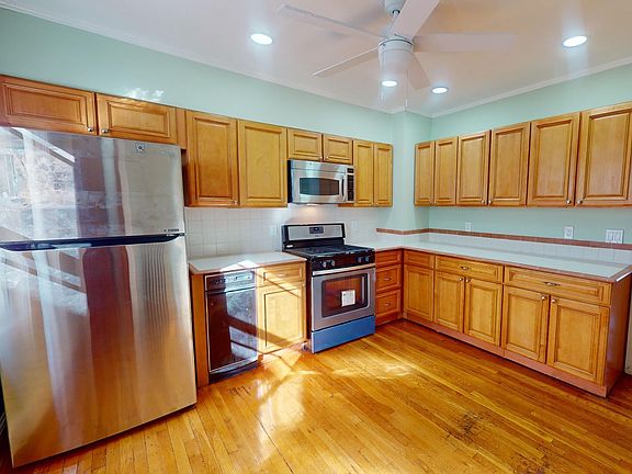 2nd image of 4442-4444 Washington St #3