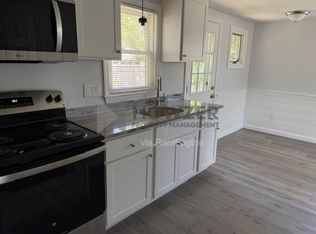 250 Sea St, Hyannis, MA 02601