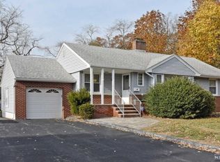 4 Belvedere Ave, Wanaque, NJ 07465