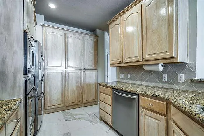 4116 Oberlin Way — Photo 7