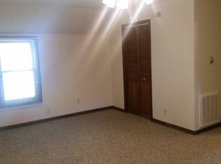 2420 W Johnsburg Rd STE B, Johnsburg, IL 60051