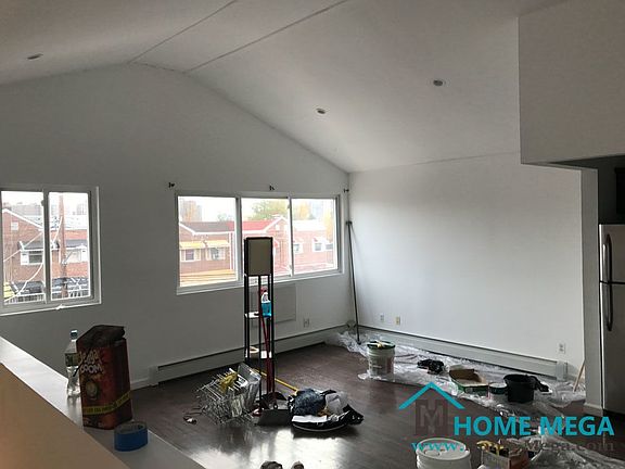 3rd image of 3311 Tiemann Ave