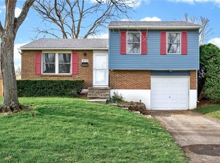 715 W Martindale Rd, Englewood, OH