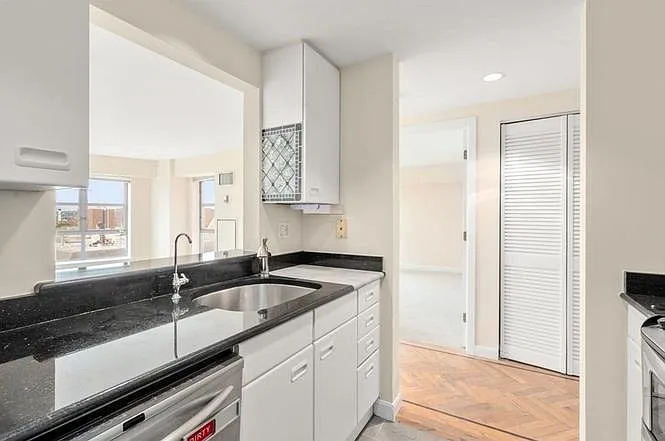 931 Massachusetts Ave #1003 — Photo 7
